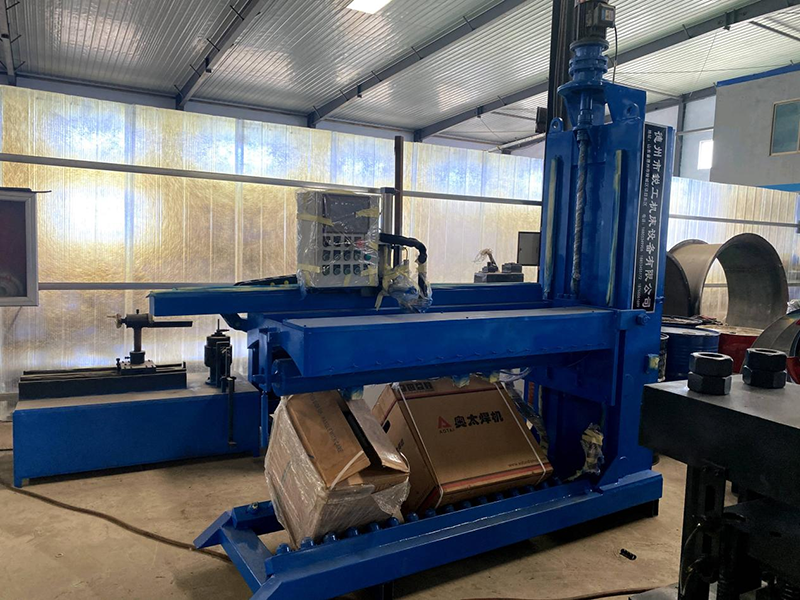 筒體直縫自動焊機